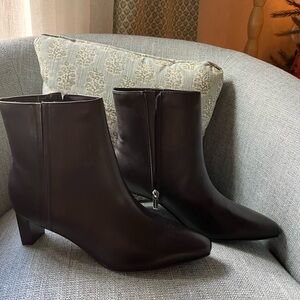 Rockport black leather boots